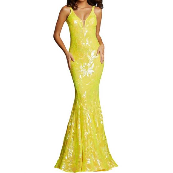 NEW JOVANI plunging neckline fitted party dress in yellow - Picture 1 of 2
